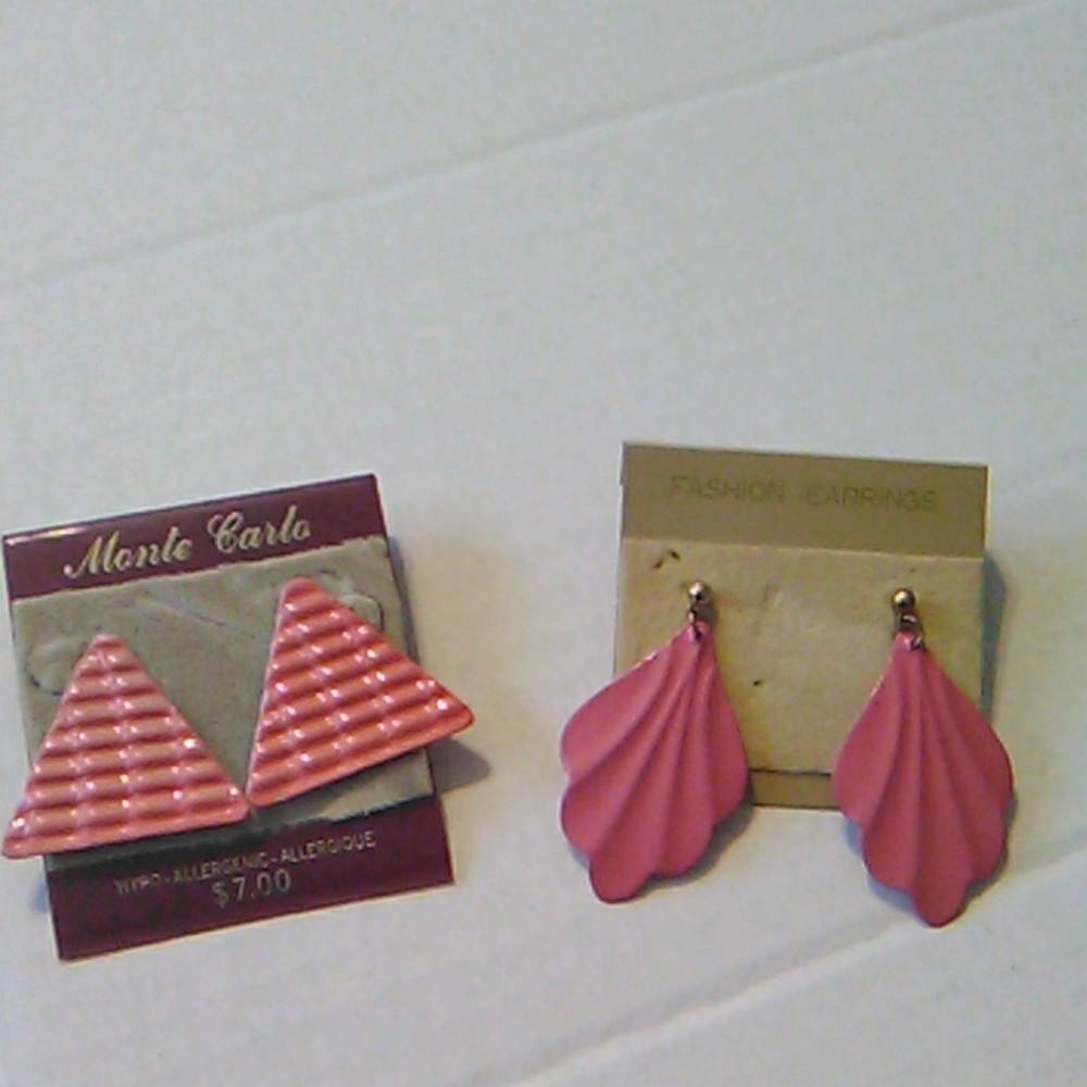 Pink pierced earring set - Picture 1 of 5